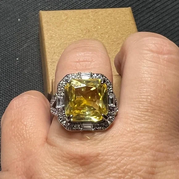 BP Silver Ring with Yellow Gemstone - Picture 3 of 5